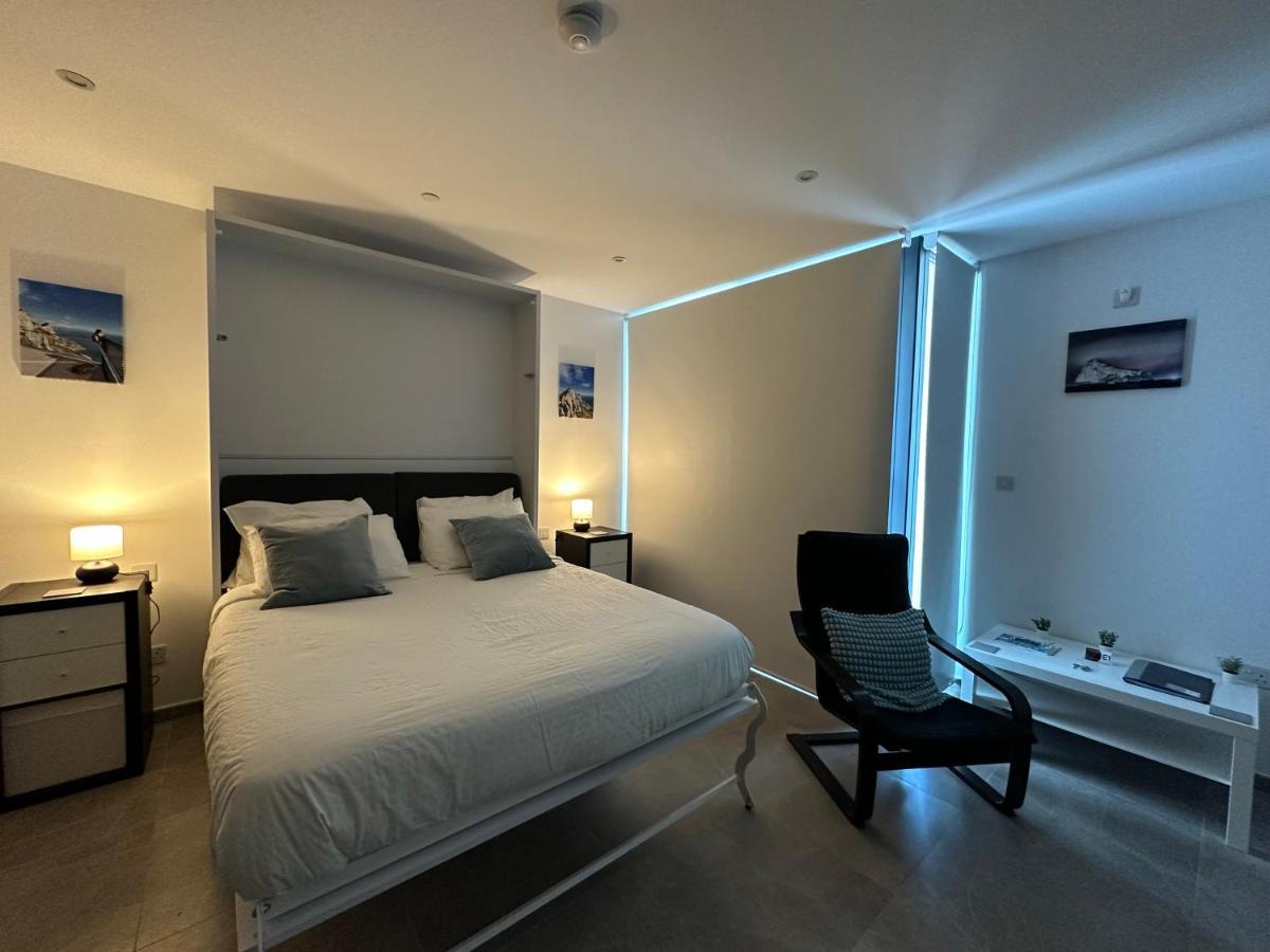 E1 Apartment High Level Sea View Gibraltar Exterior foto